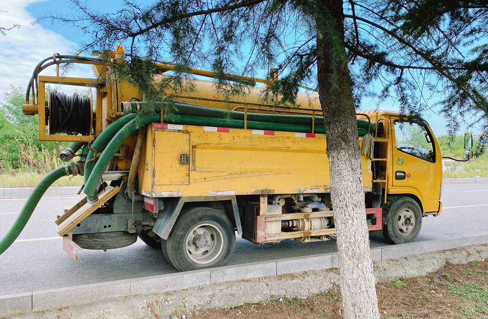 283妙峰庵清洗抽粪车